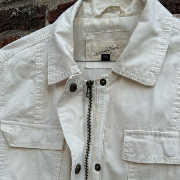 Target Universal Thread white collared utility jacket (size medium) with POCKETS - Picture 4 of 6